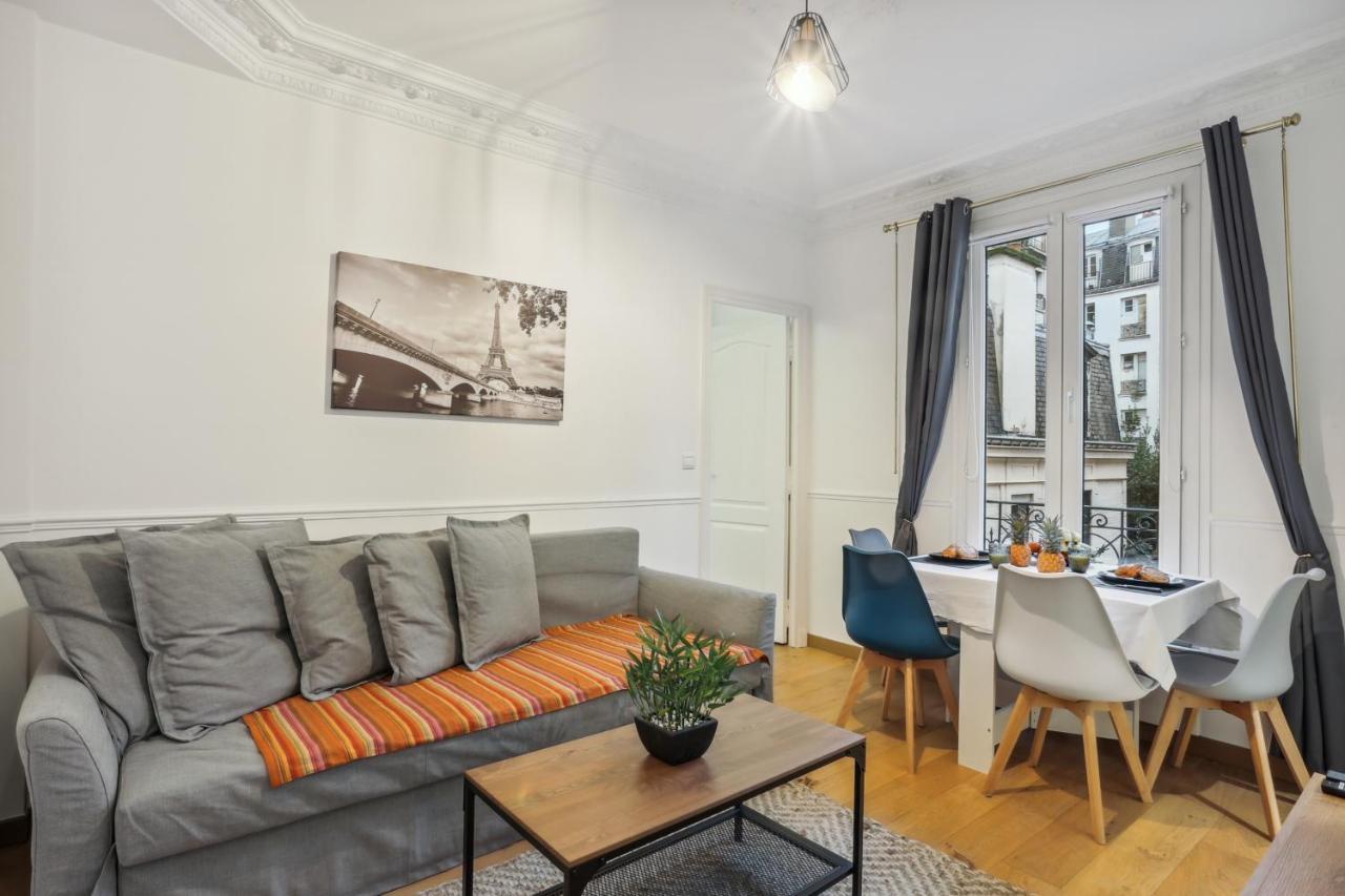 Superbe 2 Pieces Au Coeur Du Xvieme Bed and Breakfast Paris Eksteriør billede