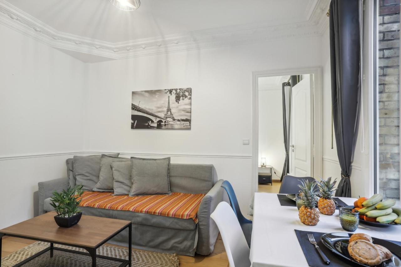 Superbe 2 Pieces Au Coeur Du Xvieme Bed and Breakfast Paris Eksteriør billede
